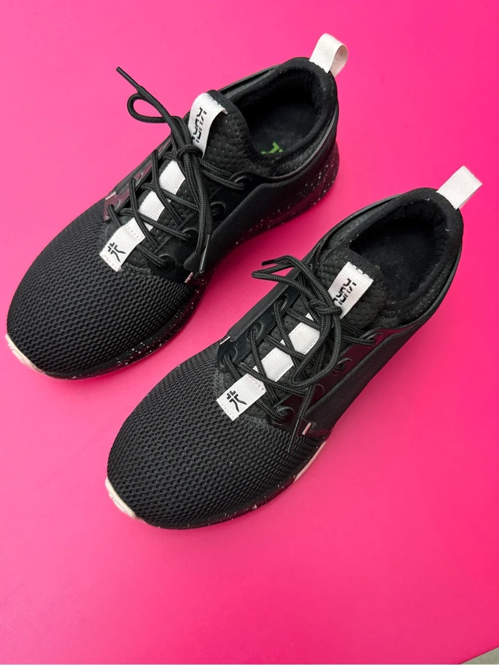 KURU Atom Black White Mesh Athletic Running Walking Shoes Sneakers Womens Size 8